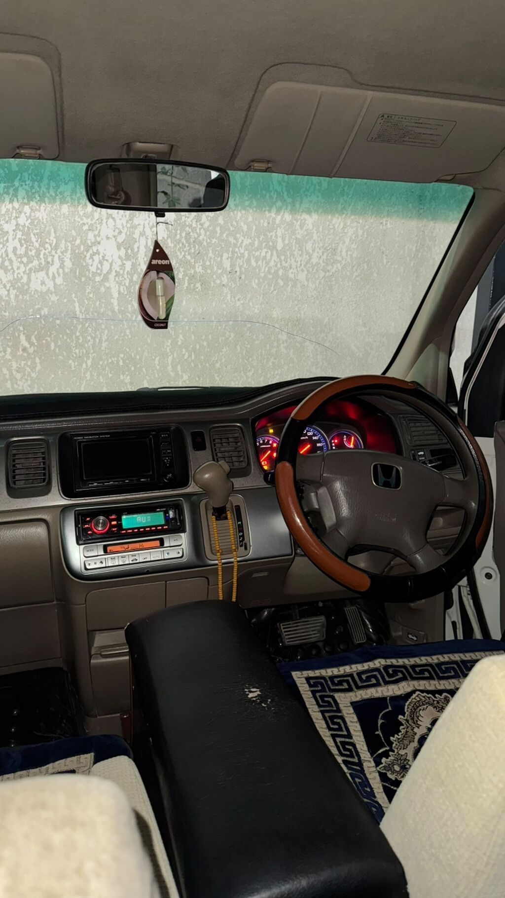 Honda Stepwgn: 2001 г., 2 л, Автомат, Бензин, Минивэн: фото 5