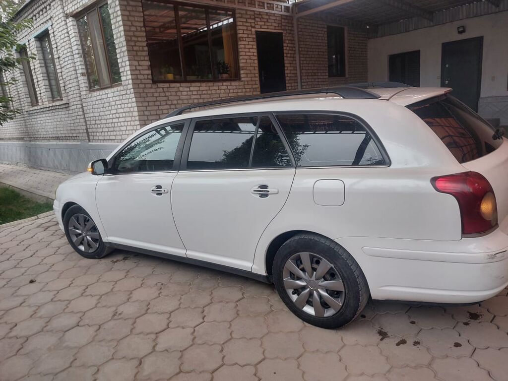 Toyota Avensis: 2008 г., Механика, Дизель, Универсал: фото 4