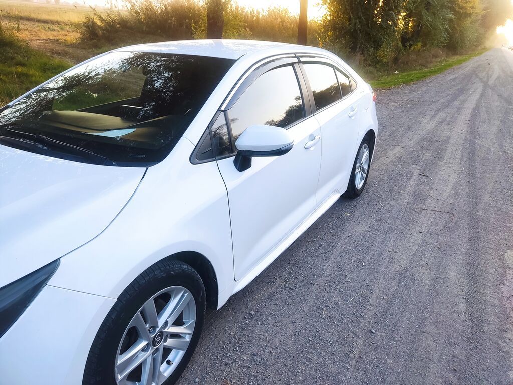 Toyota Corolla: 2020 г., 1.5 л, Автомат, Бензин, Седан: фото 2