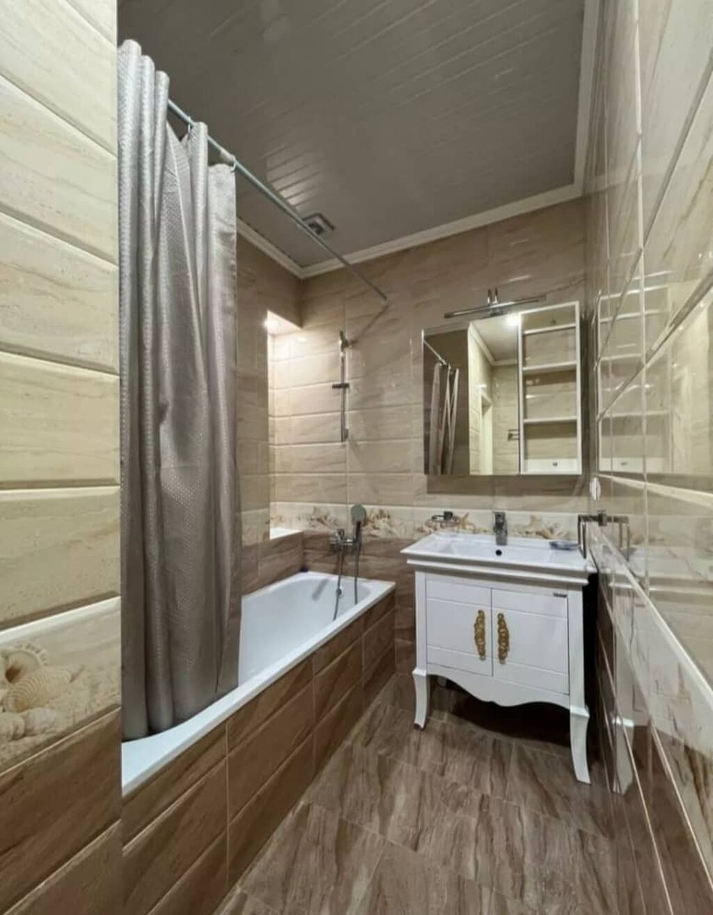 Район: площадь Ала Тоо ск "борсан" 2ком. 84м² 10/10 Мебель баары: фото 2