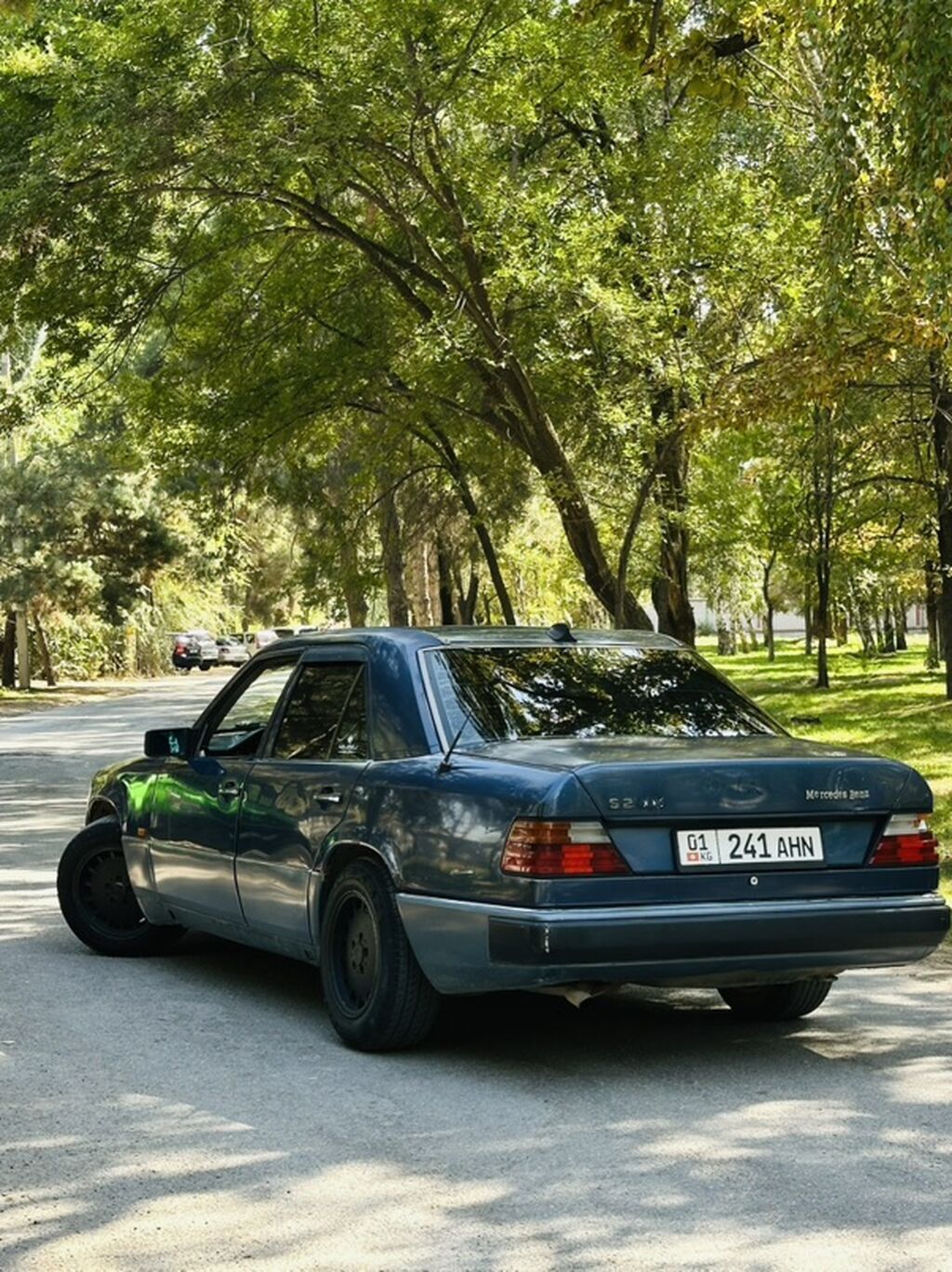 Mercedes-Benz W124: 1990 г., 2 л, Механика, Бензин, Седан: фото 5