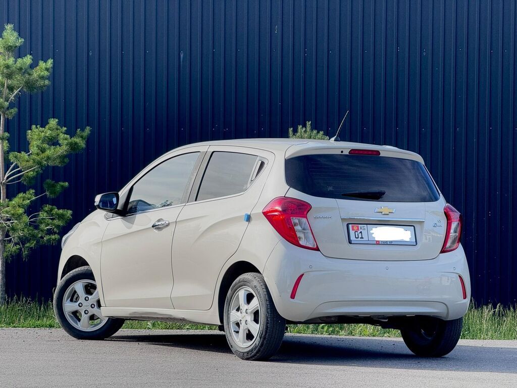 Chevrolet Spark: 2017 г., 1 л, Вариатор, Бензин, Хэтчбэк: фото 3