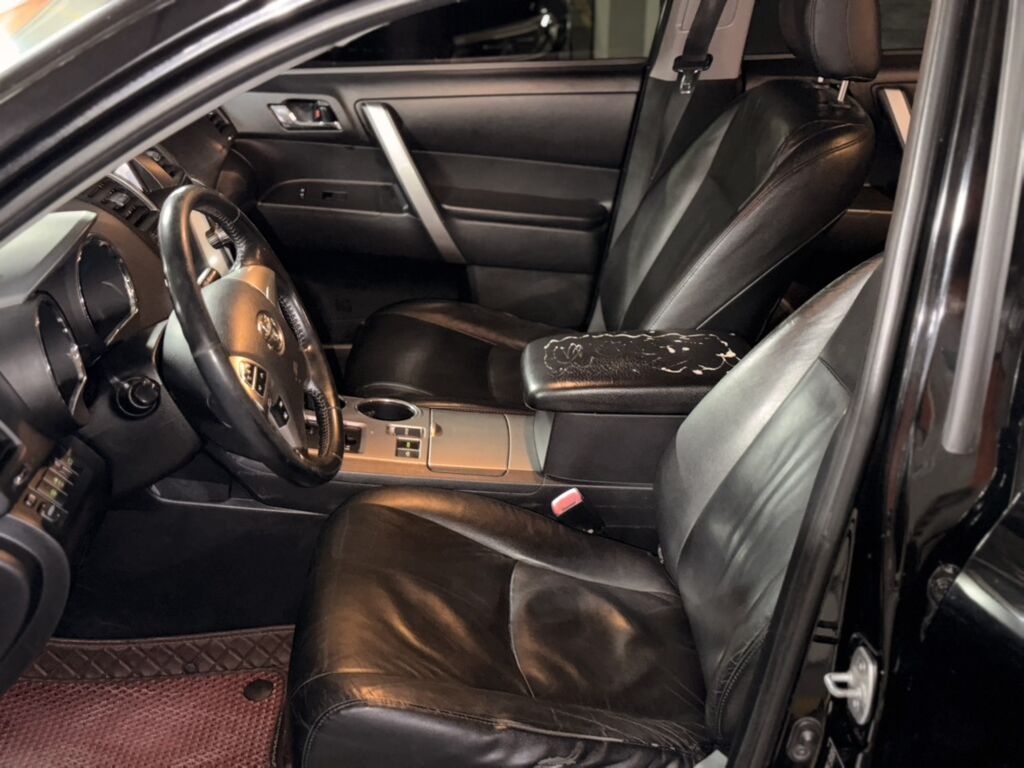 Toyota Highlander: 2011 г., 3.5 л, Автомат, Гибрид, Кроссовер: фото 8