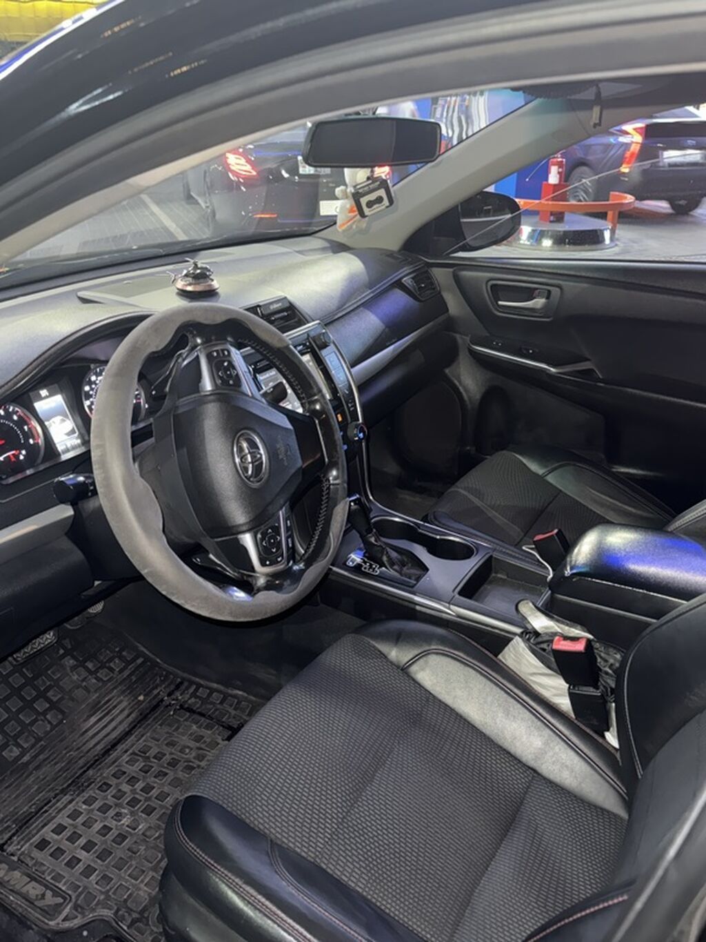 Toyota Camry: 2015 г., 2.5 л, Автомат, Бензин, Седан: фото 8