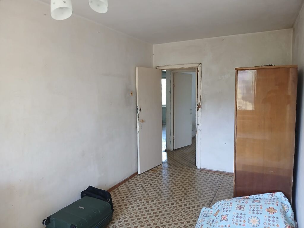 3 комнаты, 58 м², 1000 мелочей (Карпинка) 104 серия, 4 этаж, Требуется ремонт: фото 2