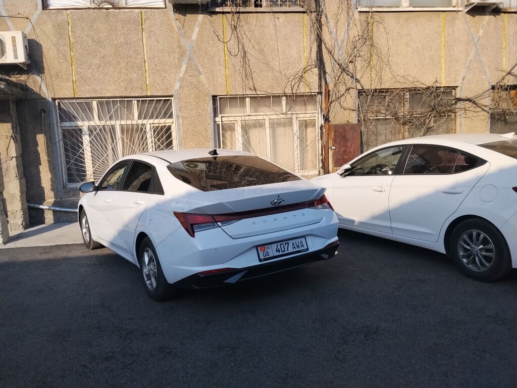 Hyundai Avante: 2022 г., 1.6 л, Автомат, Газ, Седан: фото 1