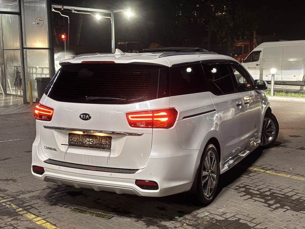 Kia Carnival: 2019 г., 2.2 л, Автомат, Дизель, Минивэн: фото 5