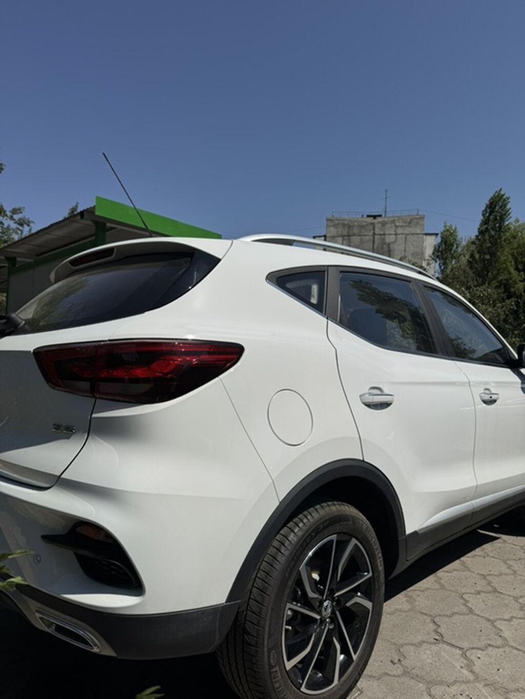 MG ZS: 2024 г., 1 л, Автомат, Бензин, Кроссовер: фото 4