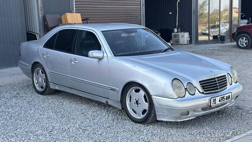 Mercedes-Benz E-Class: 2001 г., 3.2 л, Автомат, Дизель, Седан: фото 2