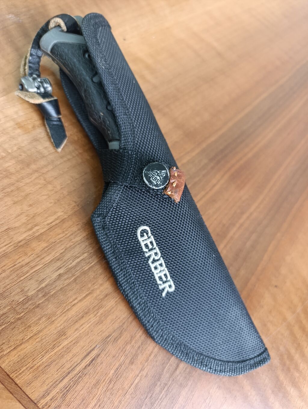 Нож Gerber с фиксированным клинком + фирменные ножны - Производитель: фото 2