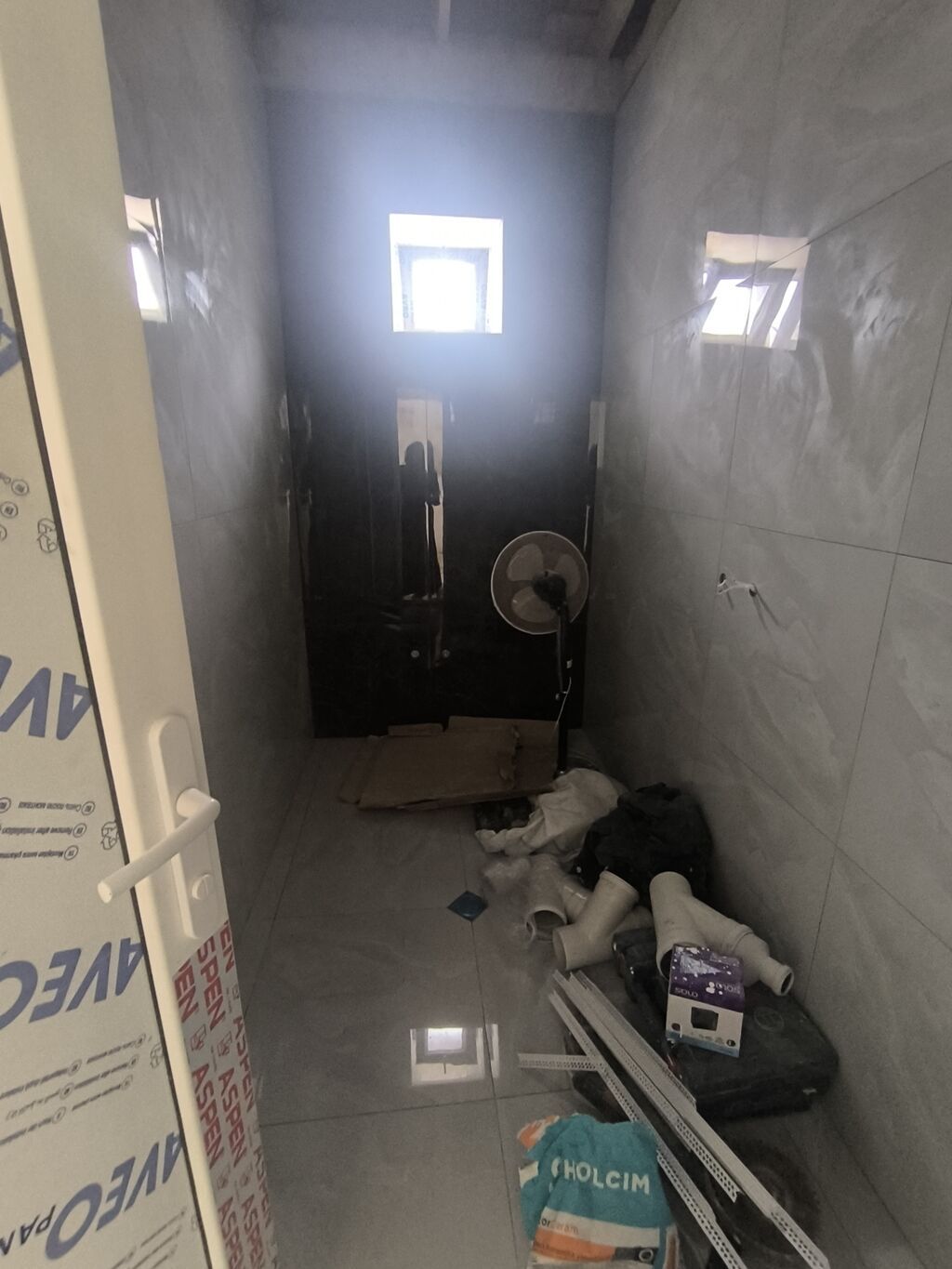 3 otaqlı, 90 kv. m, Təmirsiz
