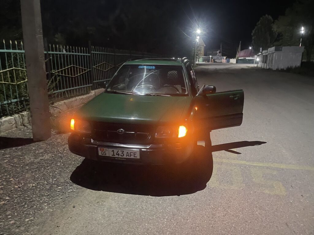 Subaru Forester: 1998 г., 2 л, Механика, Бензин, Универсал: фото 3