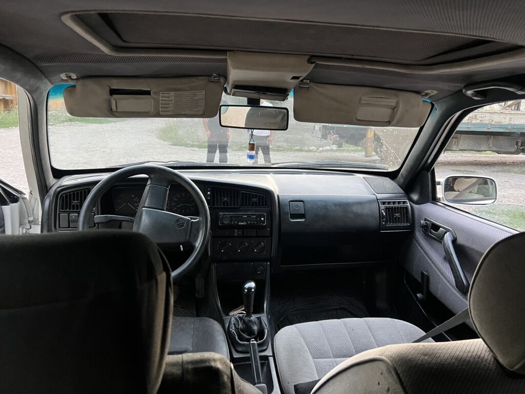 Volkswagen Passat Variant: 1989 г., Механика, Бензин, Универсал