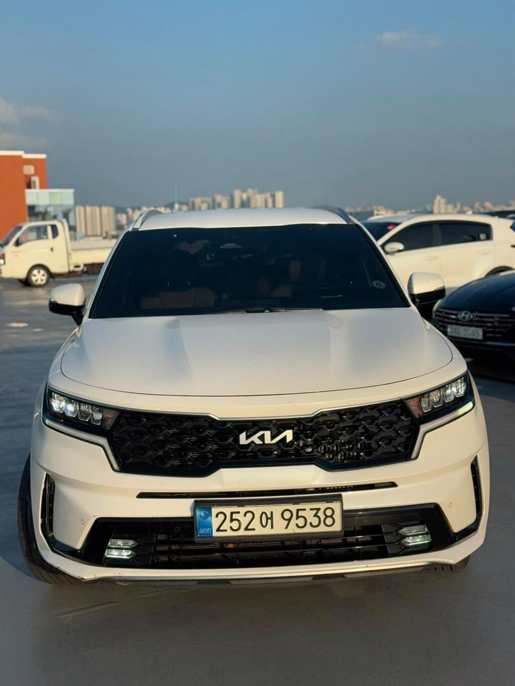 Kia Sorento: 2021 г., 1.6 л, Автомат, Гибрид, Кроссовер: фото 3