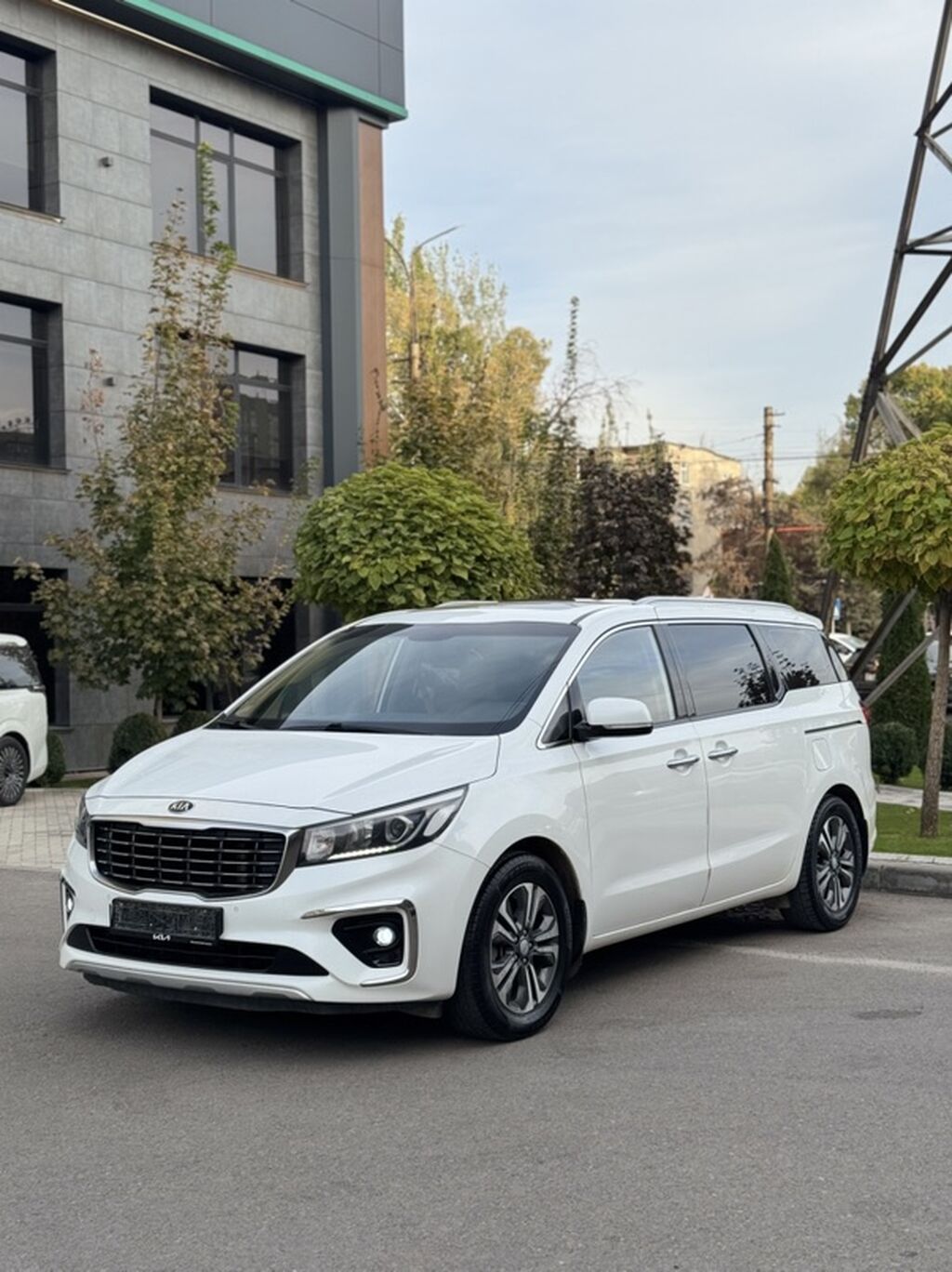 Kia Carnival: 2019 г., 2.2 л, Автомат, Дизель, Минивэн: фото 2