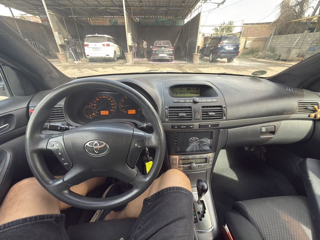 Toyota Avensis: 2004 г., 1.8 л, Автомат, Бензин, Седан: фото 5