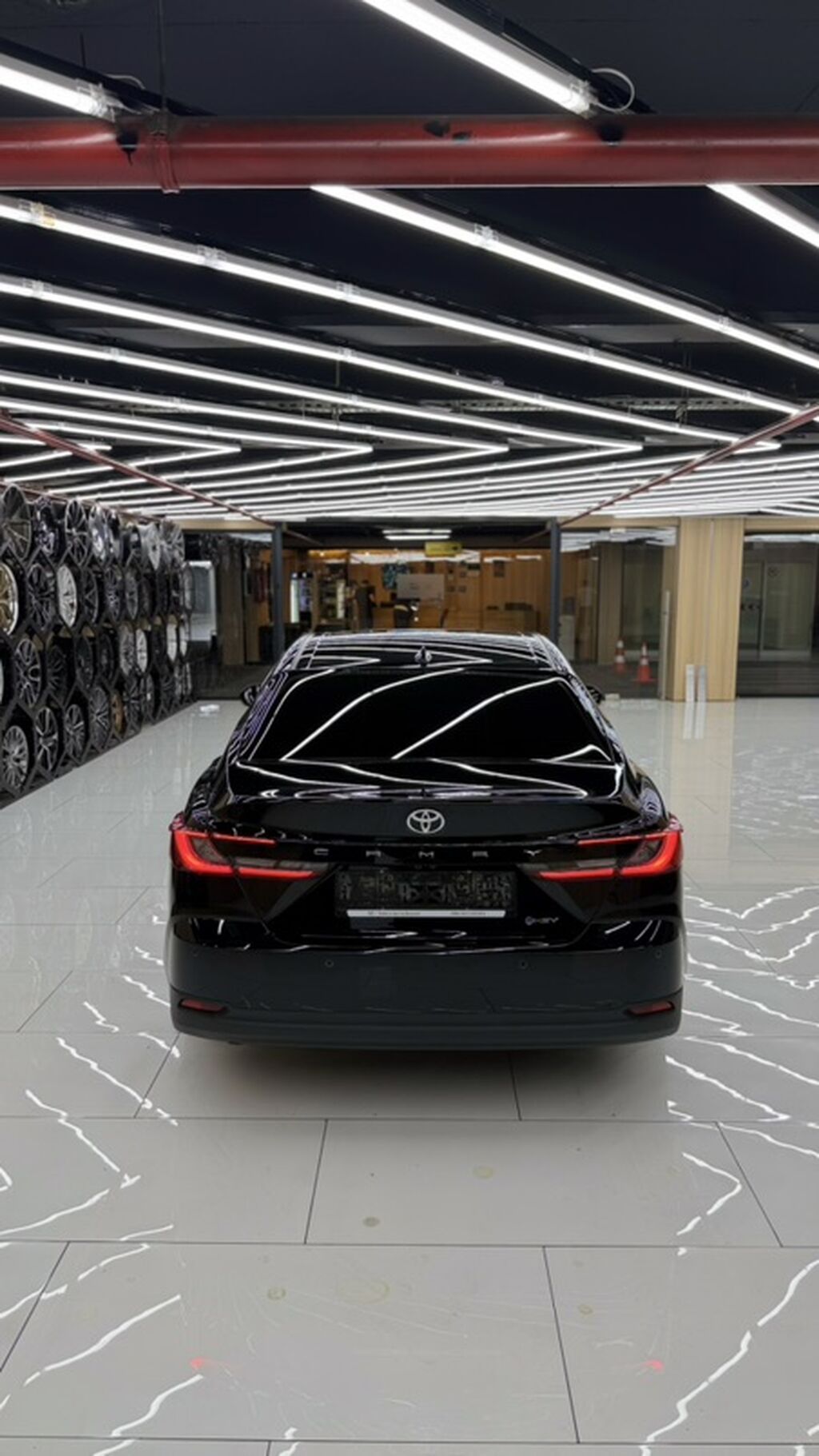 Toyota Camry: 2025 г., 2.5 л, Вариатор, Гибрид, Седан: фото 4