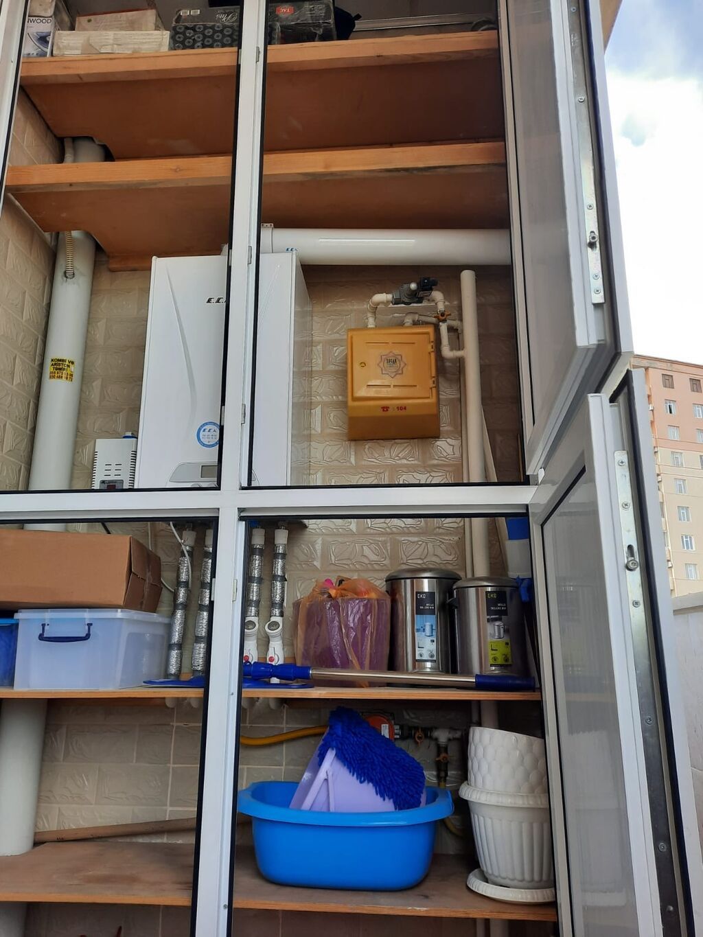 4-cü mikrorayon, 3 otaqlı, Yeni tikili, m. Memar Əcəmi, 130 kv. m