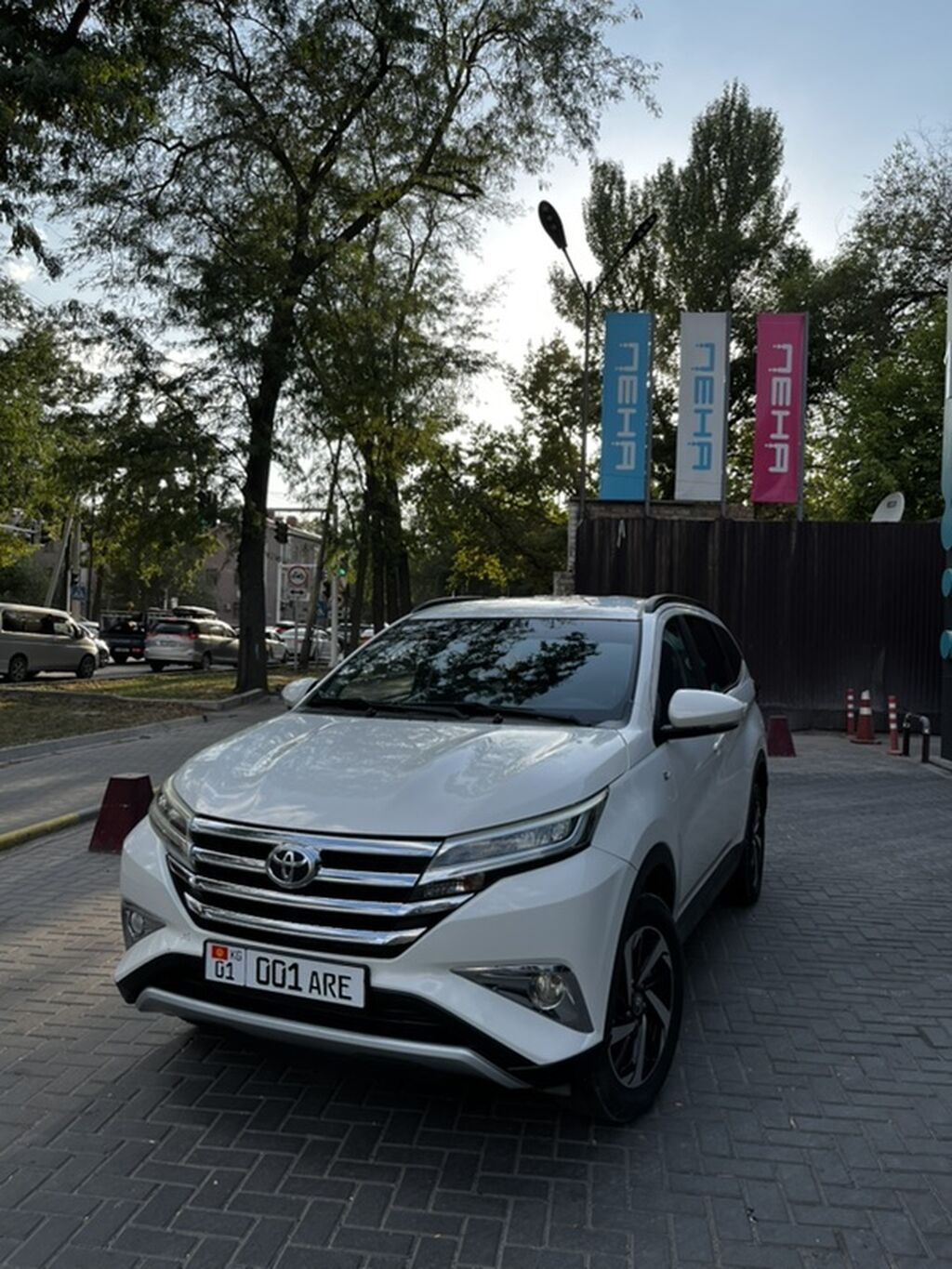 Toyota Rush: 2020 г., 1.5 л, Автомат, Бензин, Кроссовер: фото 3