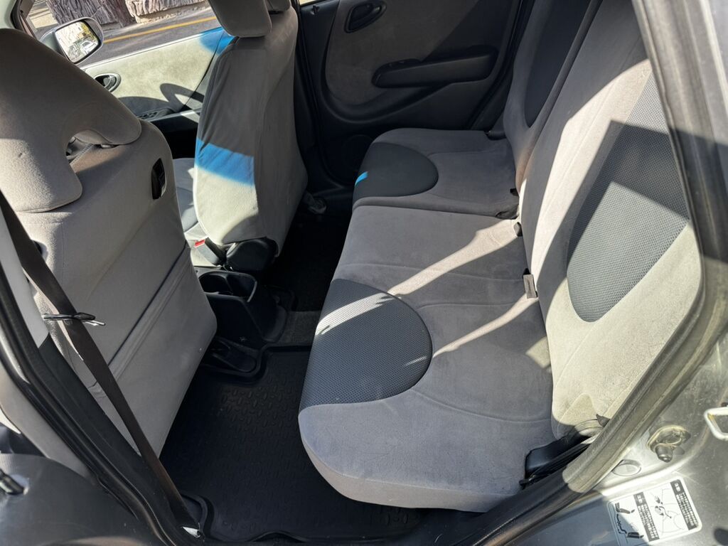 Honda Fit: 2005 г., 1.3 л, Автомат, Бензин, Хэтчбэк: фото 7