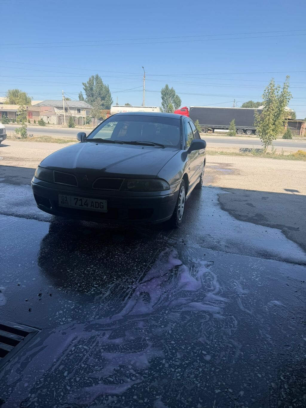 Mitsubishi Carisma: 2003 г., 1.6 л, Автомат, Бензин, Седан: фото 2