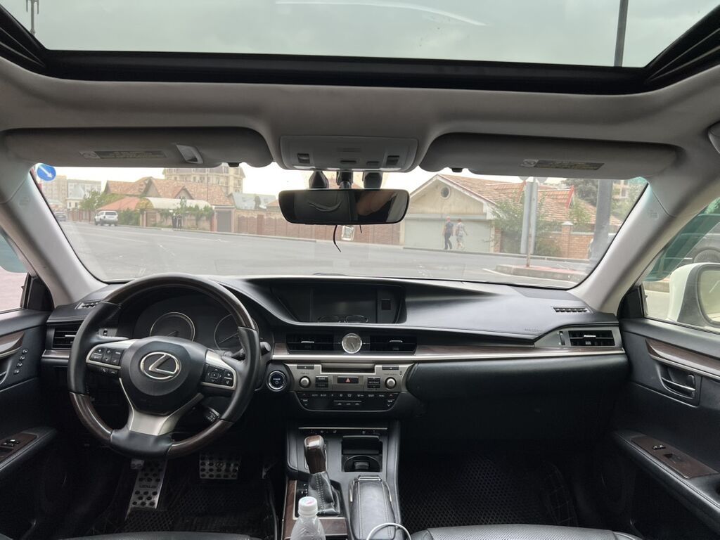 Lexus ES: 2015 г., 2.5 л, Автомат, Гибрид, Седан: фото 2