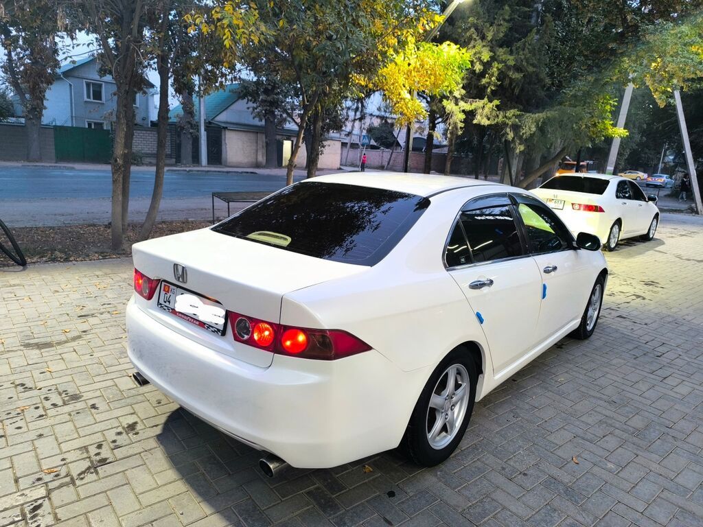 Honda Accord: 2003 г., 2 л, Автомат, Бензин, Седан: фото 5