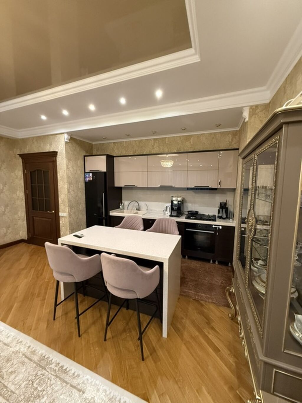 Продается 4-комнатная квартира, 130 м², Бишкек: фото 6