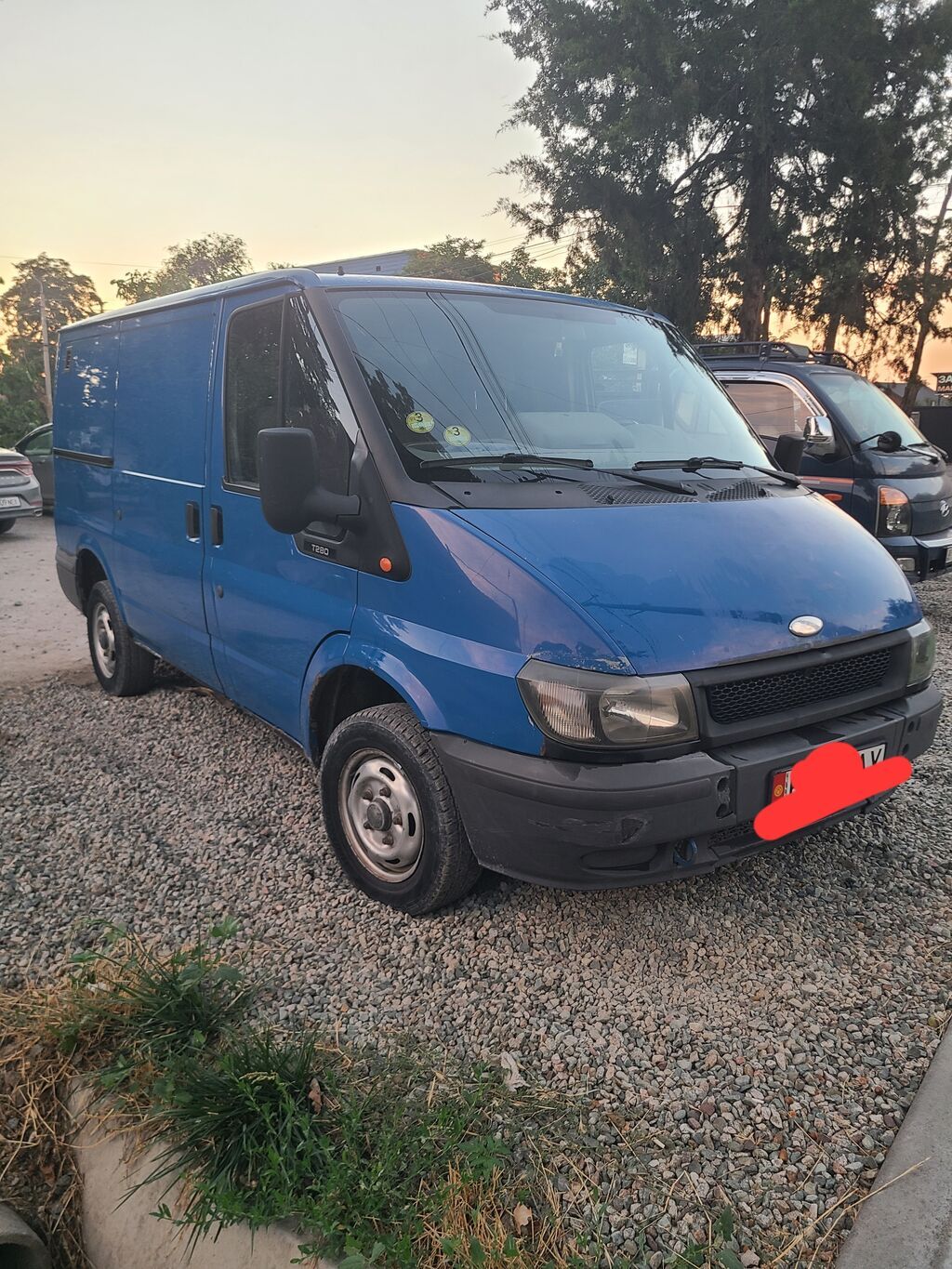 Ford Transit: 2003 г., 2 л, Механика, Дизель, Фургон: фото 2