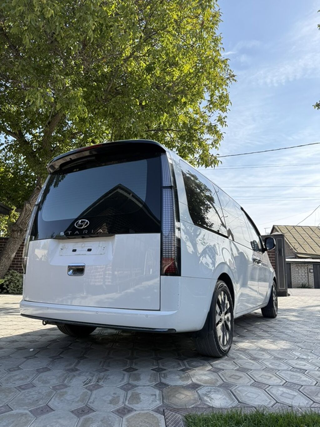 Hyundai Staria: 2023 г., 3.5 л, Автомат, Газ, Минивэн: фото 4
