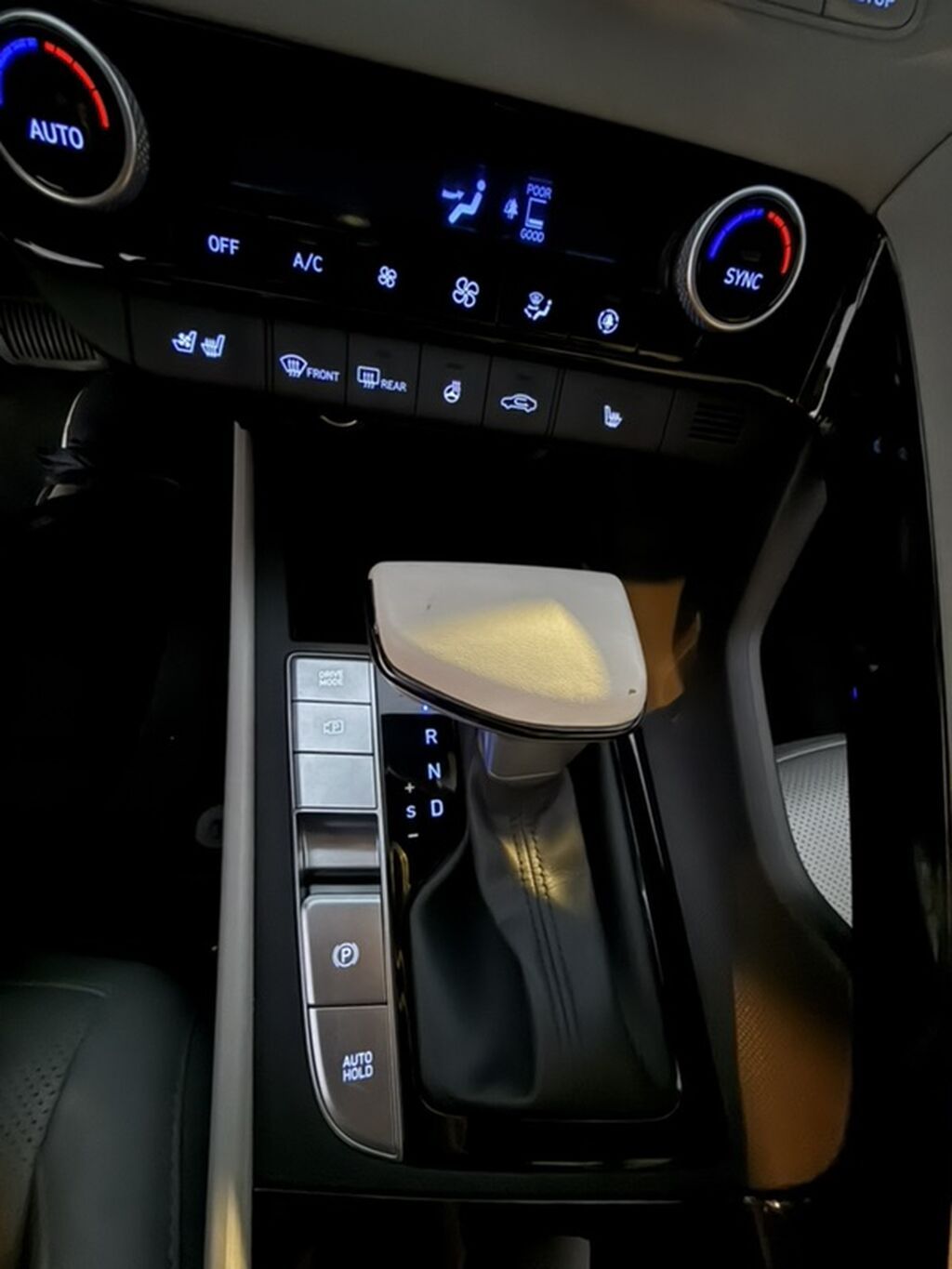 Hyundai Avante: 2022 г., 1.6 л, Автомат, Гибрид, Седан: фото 8