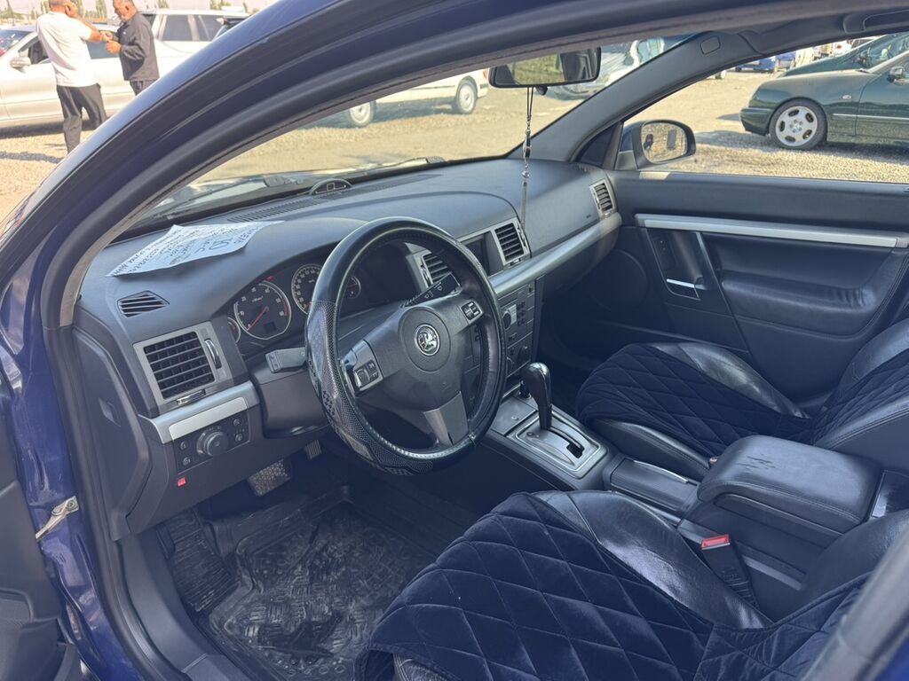 Opel Vectra: 2008 г., 1.9 л, Автомат, Дизель, Универсал: фото 7