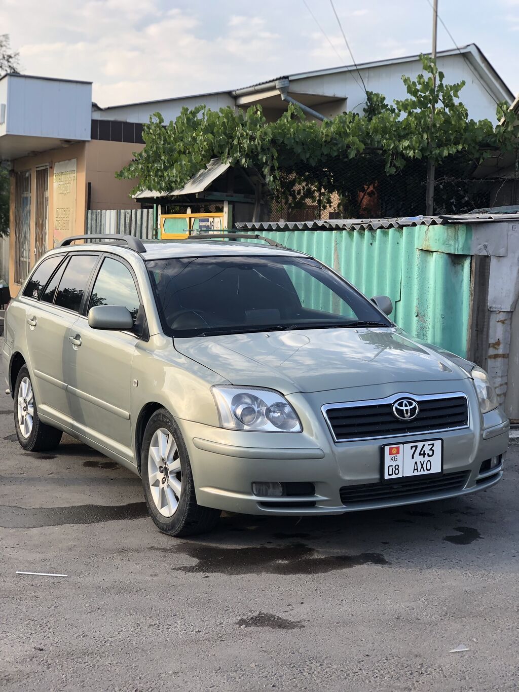 Toyota Avensis 2004 г., универсал, 2.0 л, бензин: фото 2