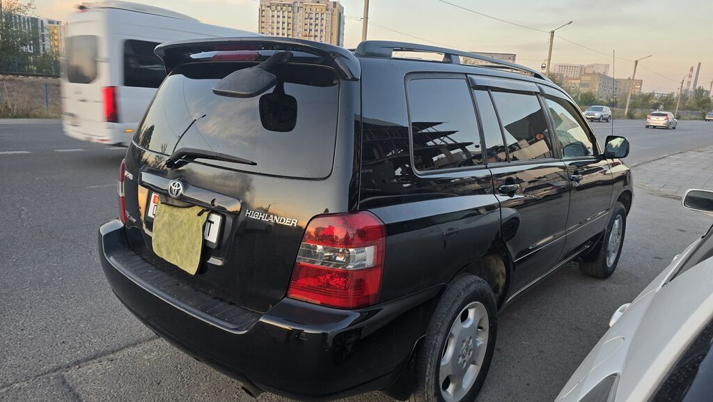 Toyota Highlander: 2004 г., 3.3 л, Автомат, Газ, Кроссовер: фото 5