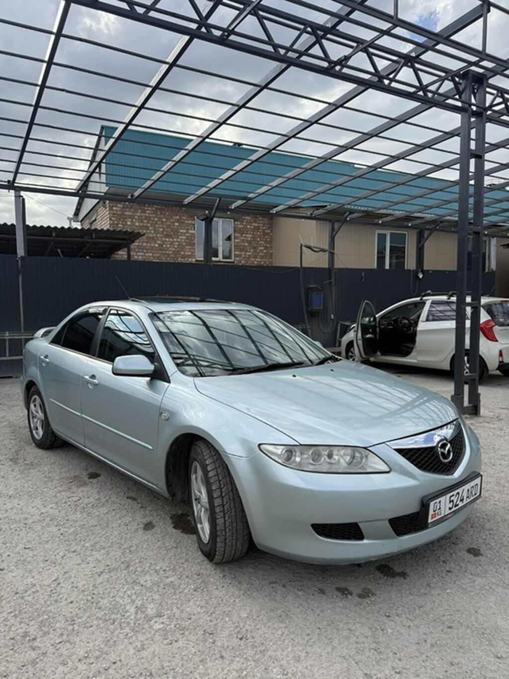 Mazda Atenza: 2003 г., 2 л, Автомат, Бензин, Седан: фото 2