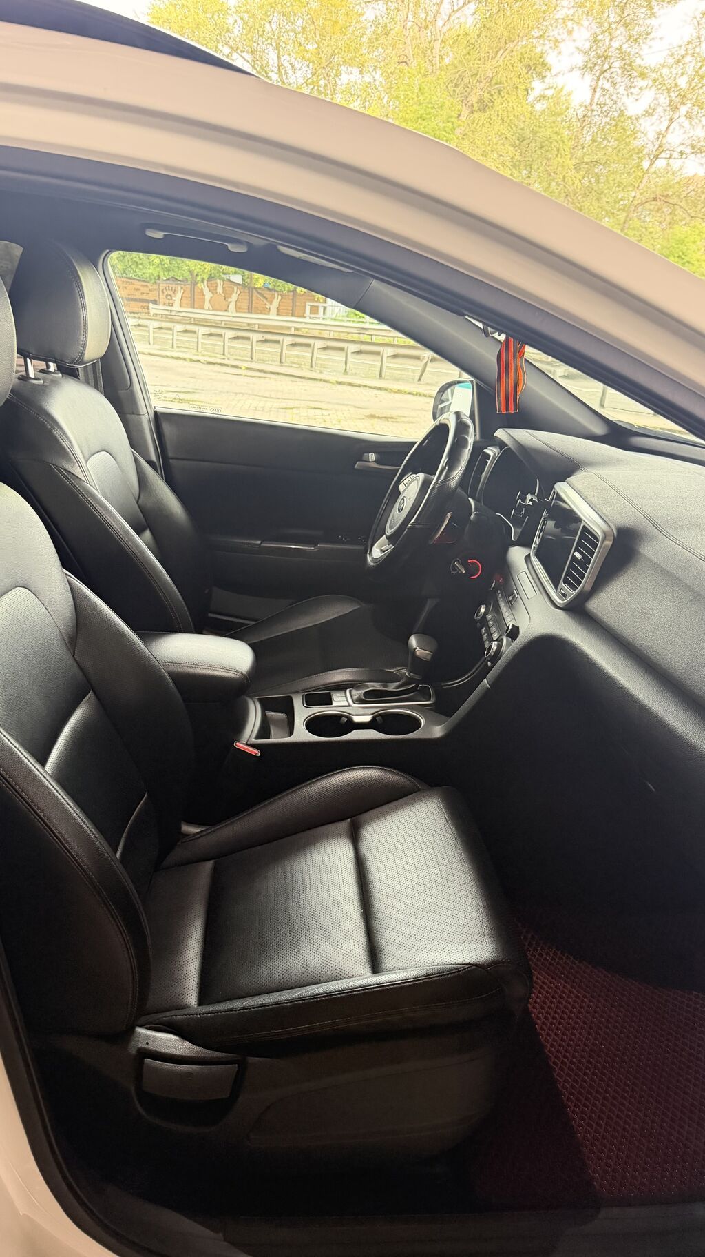 Kia Sportage: 2021 г., 2.4 л, Автомат, Бензин, Кроссовер: фото 5