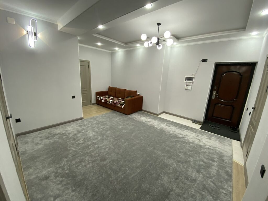 2 комнаты, 82 м², Площадь Ала-Тоо Элитка, 9 этаж, Свежий ремонт: фото 2
