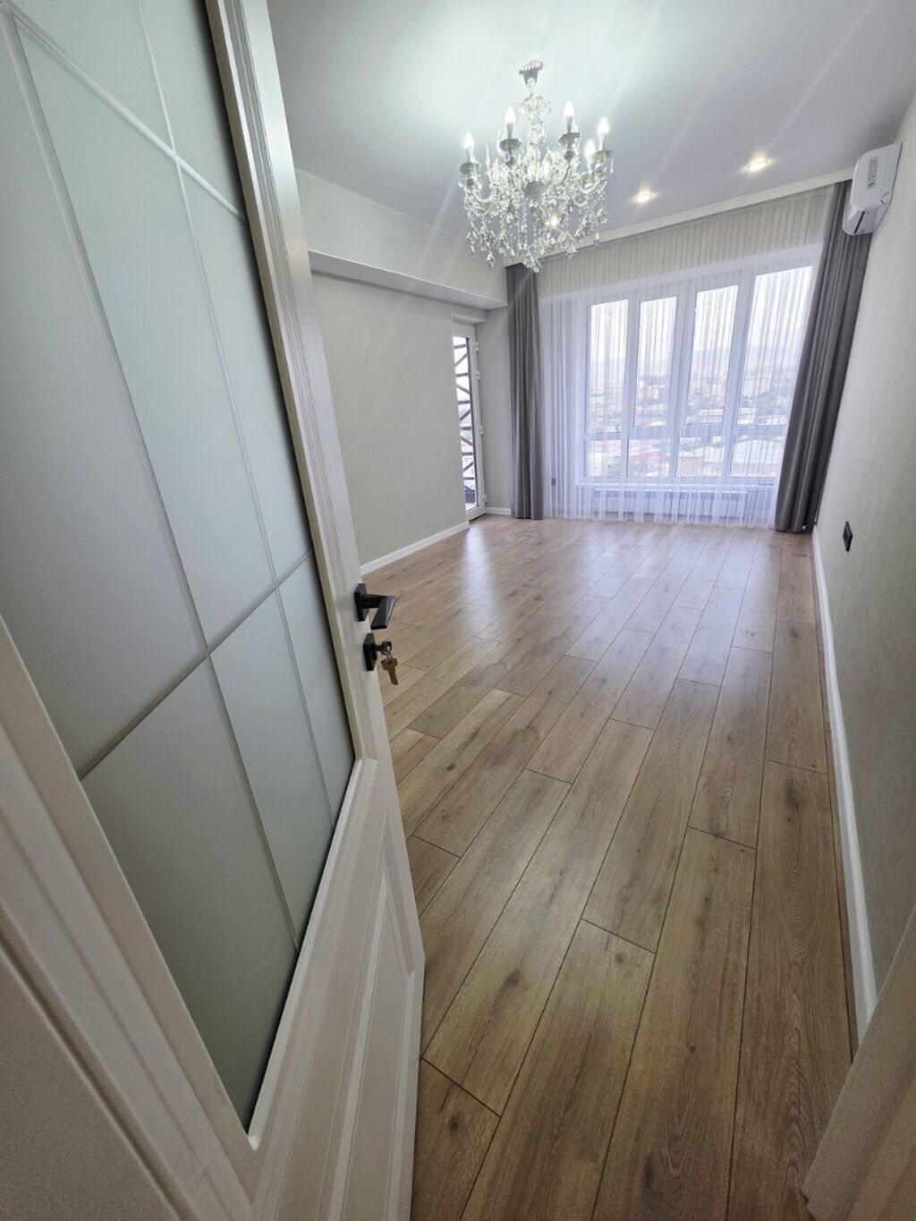 2 комнаты, 51 м², Золотой квадрат Элитка, 15 этаж, Евроремонт: фото 3