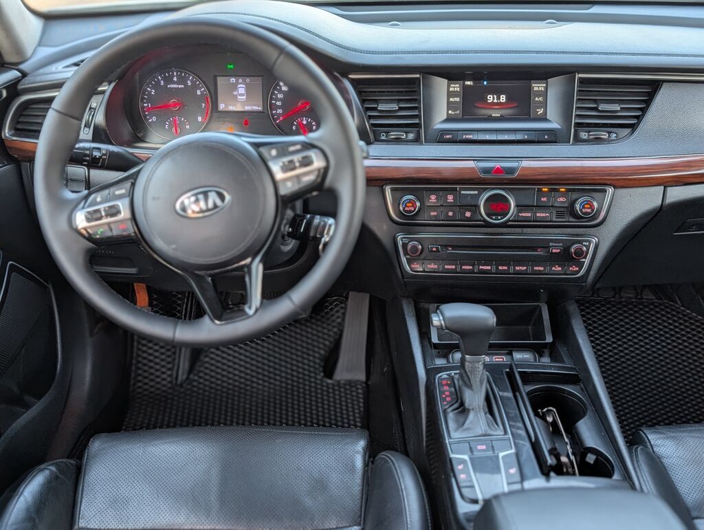 Kia K7: 2017 г., 3 л, Автомат, Газ, Седан: фото 7
