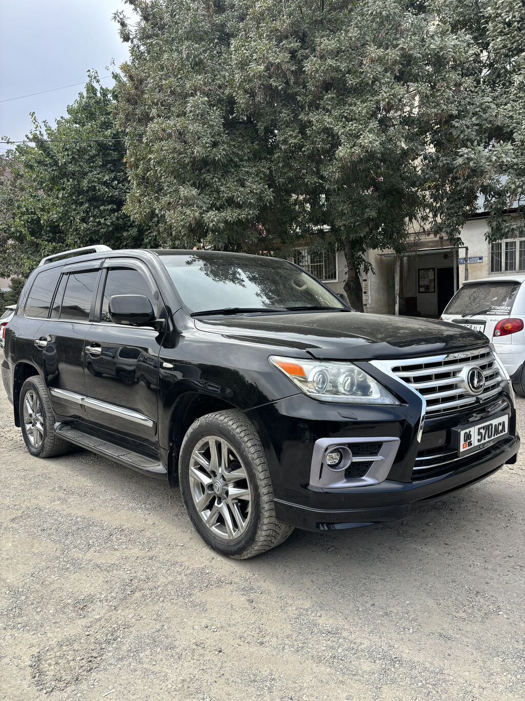 Lexus LX: 2008 г., 5.7 л, Автомат, Газ, Внедорожник: фото 3