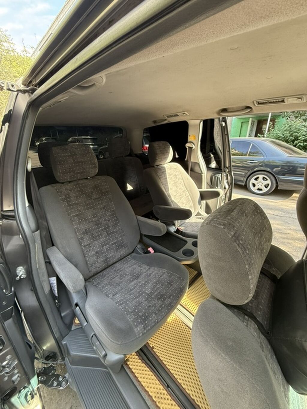 Toyota Estima: 2005 г., 2.4 л, Автомат, Бензин, Минивэн: фото 6