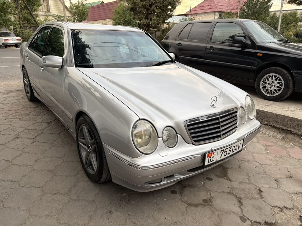 Mercedes-Benz E-Class: 2000 г., 4.3 л, Автомат, Бензин, Седан: фото 2
