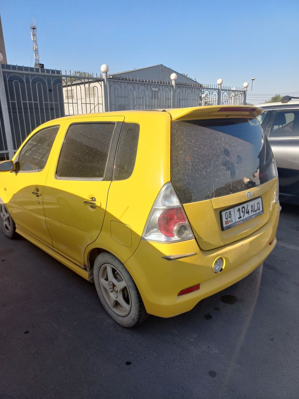 Daihatsu YRV: 2003 г., 1.3 л, Автомат, Бензин, Хэтчбэк: фото 2