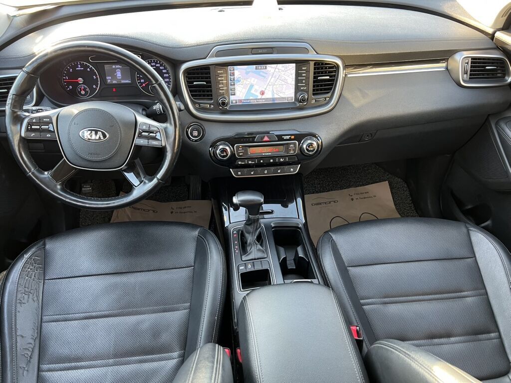 Kia Sorento: 2018 г., 2.2 л, Автомат, Дизель, Кроссовер: фото 8