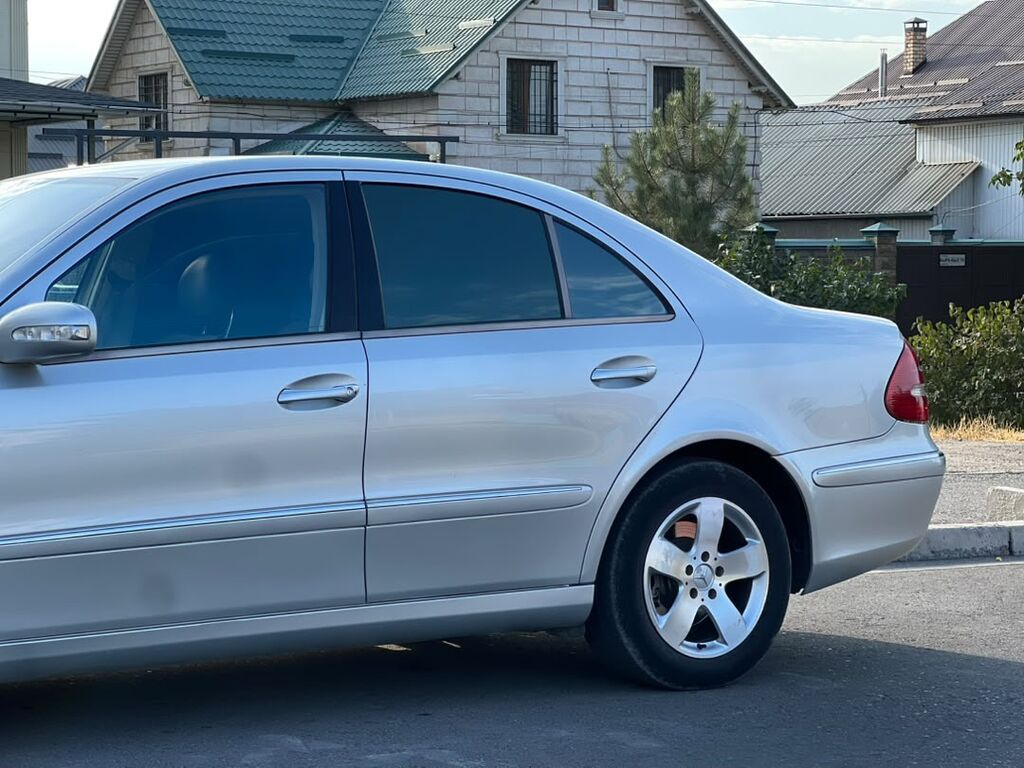 Mercedes-Benz E-Class: 2004 г., 3.2 л, Бензин, Седан: фото 7