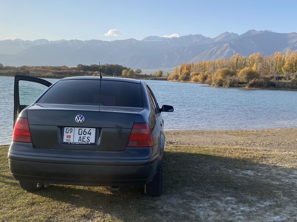 Volkswagen Bora: 2002 г., Седан: фото 4