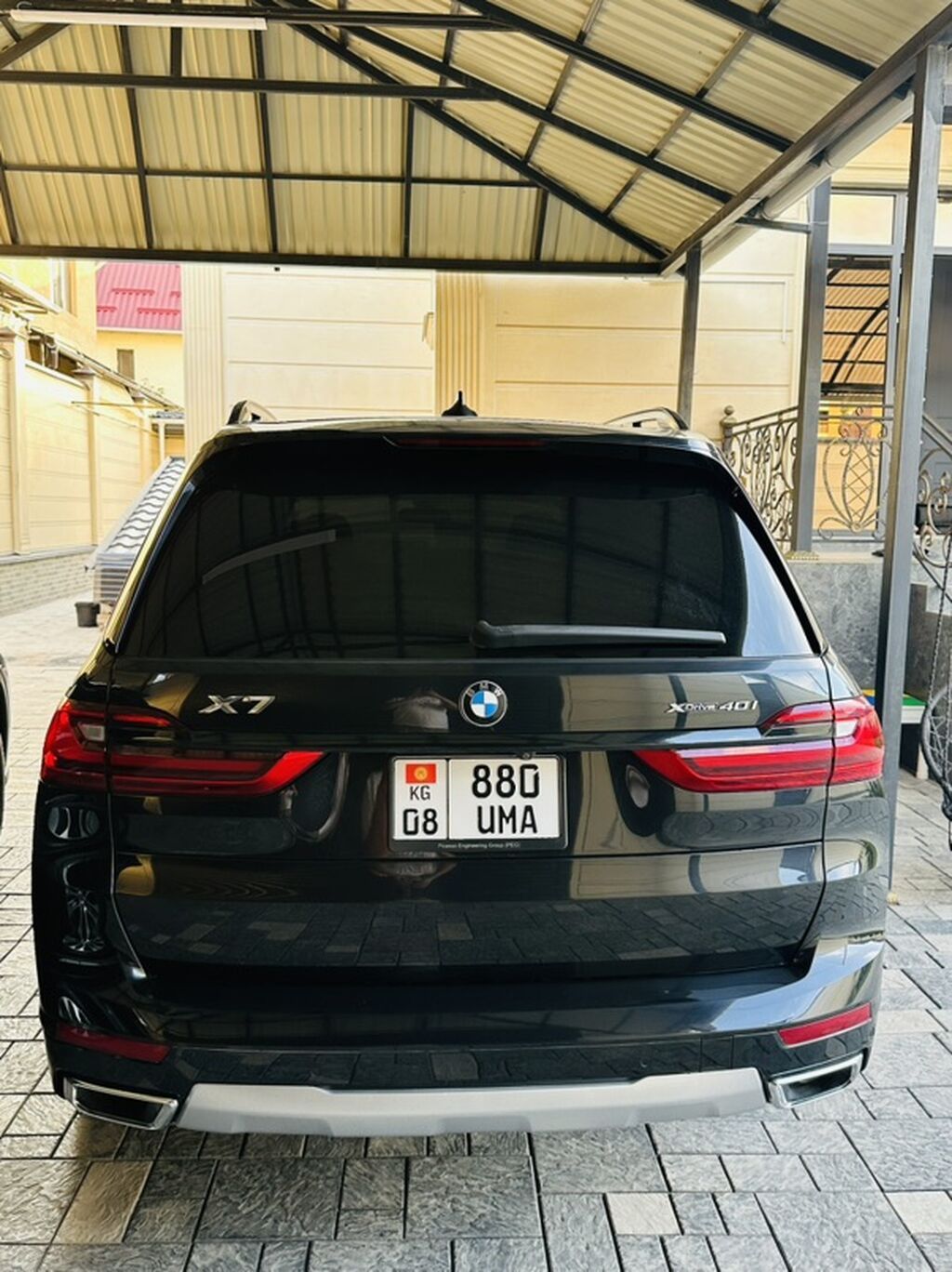 BMW X7