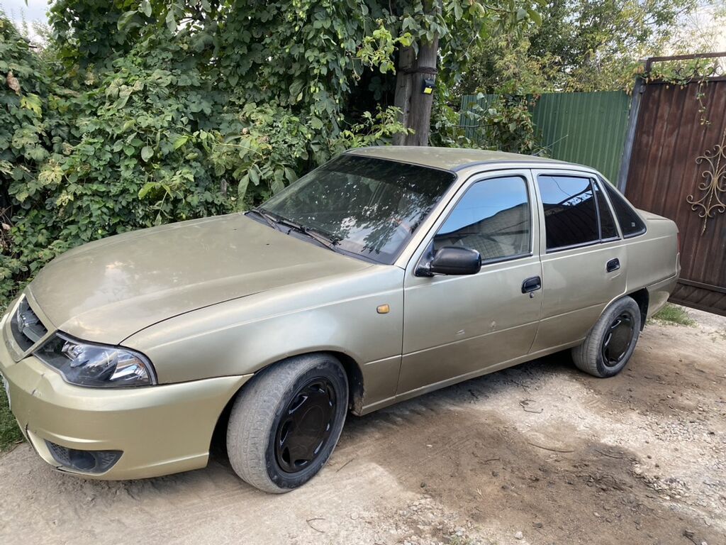 Daewoo Nexia: 2011 г., 1.5 л, Механика, Бензин, Седан: фото 4