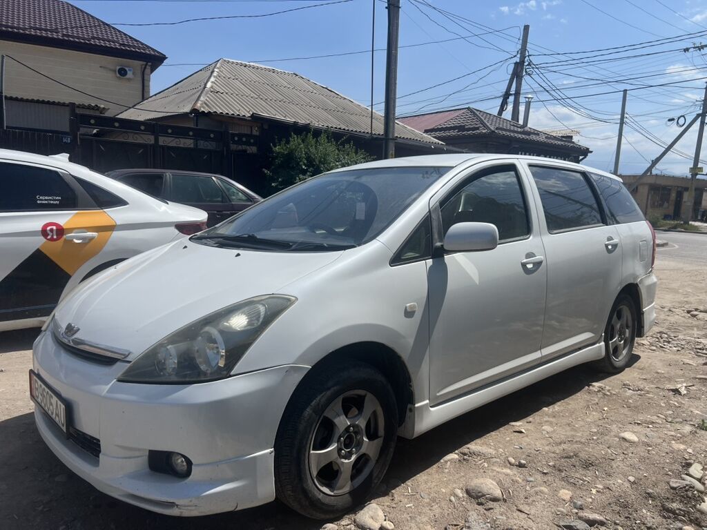 Toyota WISH: 2003 г., 1.8 л, Автомат, Бензин, Универсал — фото 4