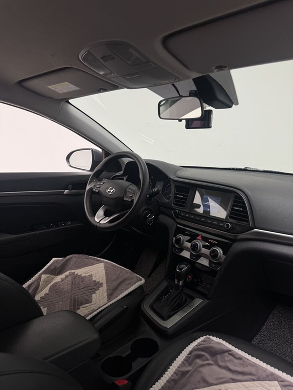Hyundai Avante: 2019 г., 1.6 л, Автомат, Газ, Седан: фото 8